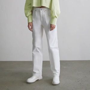 Zara white high rise wide leg jeans size 6 / 28